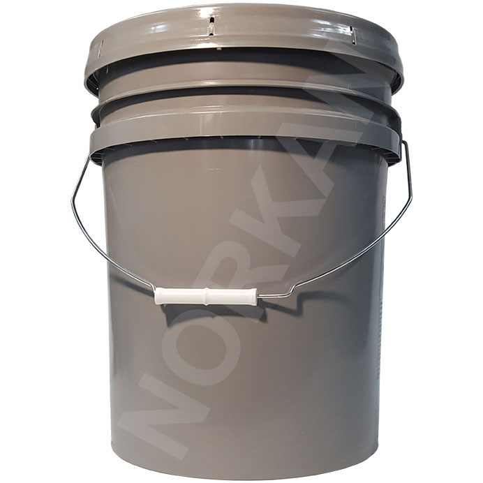 Empty 5 Gallon Plastic Bucket w/Lid