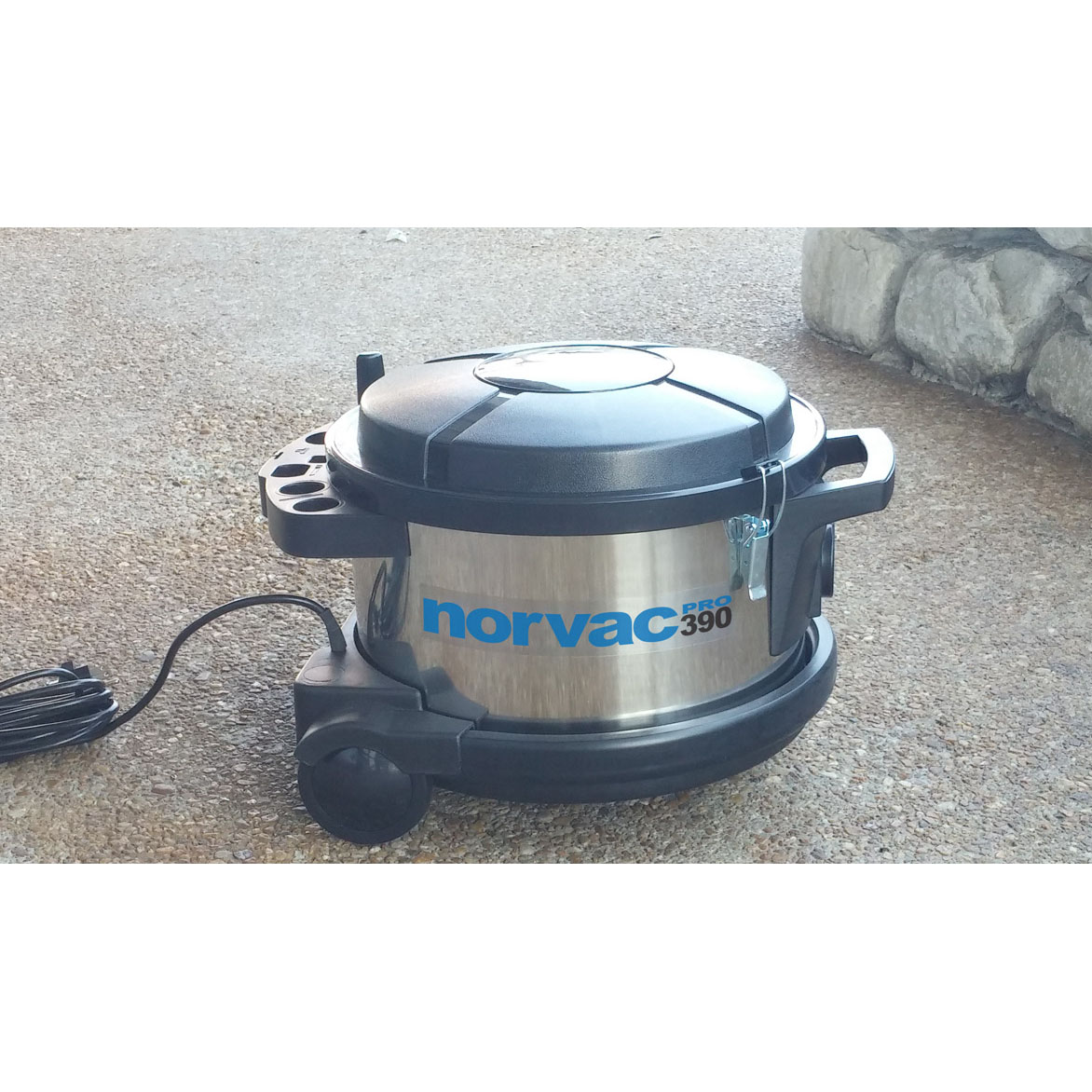 Norvac 390 Pro Canister - HEPA Filter Vacuum Cleaner - Commercial - Click Image to Close